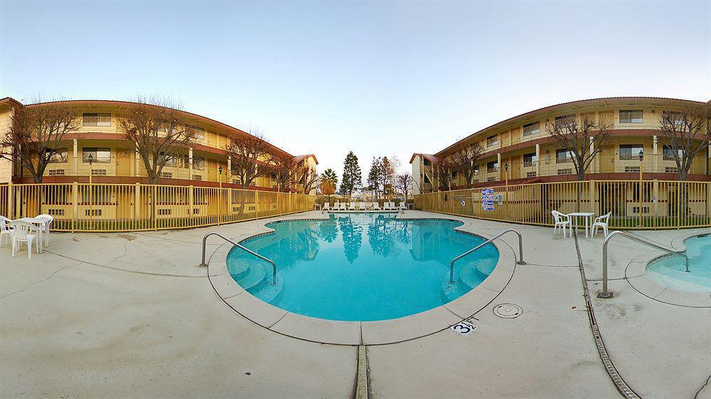 Quality Inn & Suites Bakersfield Exterior foto